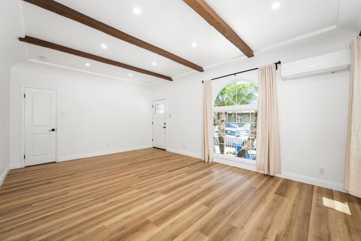 173 Santa Ana Ave Long Beach-large-043-032-DSC 7857-1499x1000-72dpi