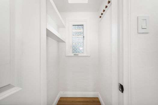 173 Santa Ana Ave Long Beach-large-049-046-DSC 7875-1500x999-72dpi