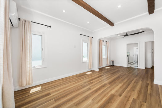 173 Santa Ana Ave Long Beach-large-050-037-DSC 7880-1500x1000-72dpi