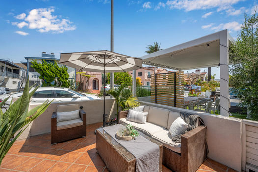 229 Covina Ave Long Beach CA-large-009-031-DSC 0633Edit-1500x1000-72dpi