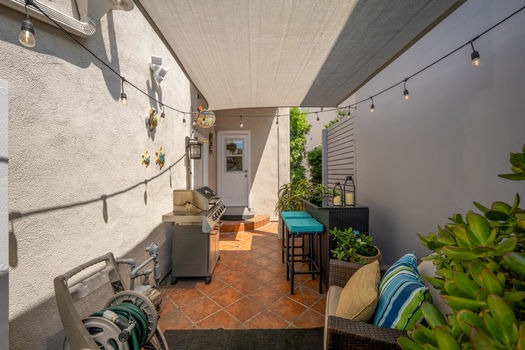 229 Covina Ave Long Beach CA-large-063-036-DSC 0606Edit-1500x1000-72dpi