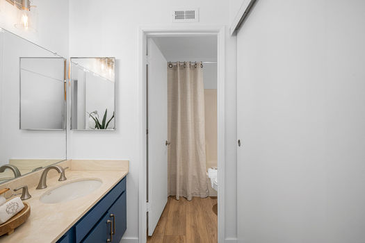 8777 Tulare Dr Unit 411H-large-037-063-DSC 4407-1500x1000-72dpi