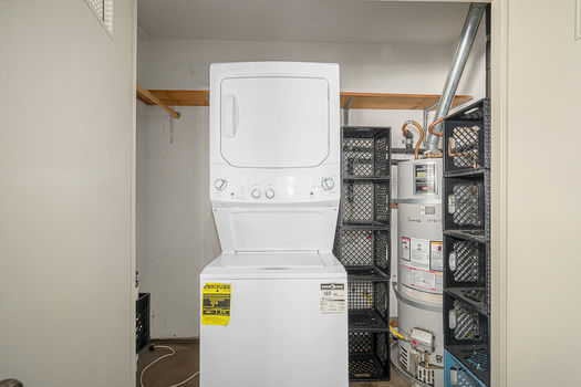 8777 Tulare Dr Unit 411H-large-042-043-DSC 4431-1500x1000-72dpi