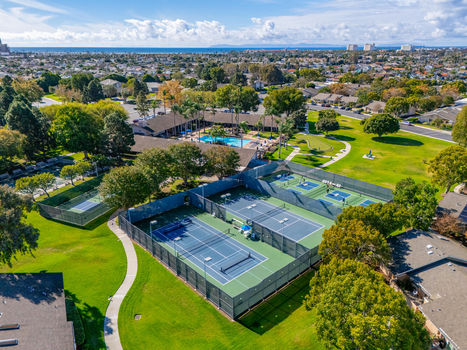 8777 Tulare Dr Unit 411H-large-061-025-DJI 20251117110712 0568 D-1334x1000-72dpi