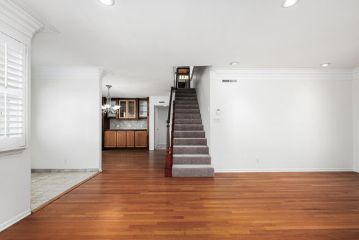 DSC 2933-021-075-1497x1000