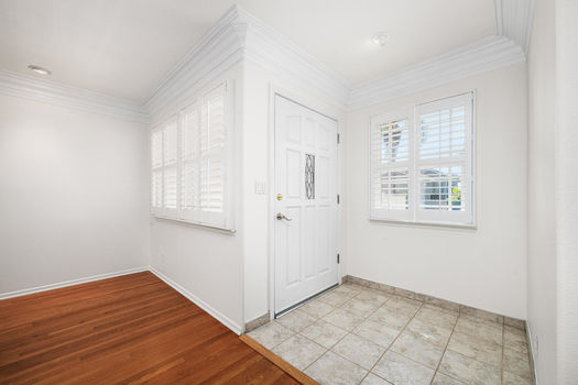 DSC 2942-025-044-1500x1000