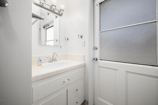 DSC 2996-045-063-1500x1000