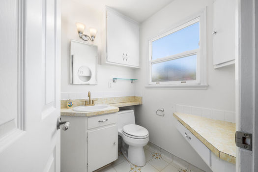 DSC 3009-050-037-1500x1000