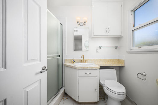 DSC 3010-051-082-1500x1000