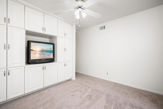 DSC 3021-055-032-1500x1000