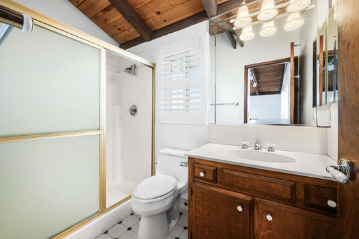 DSC 3027-056-049-1500x1000