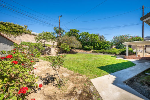 Exterior 60 of 71-070-021-1500x1000