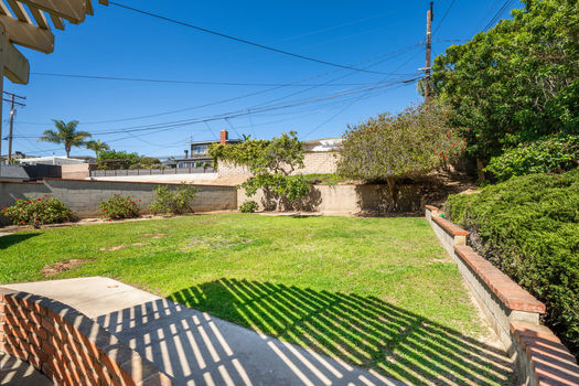 Exterior 71 of 71-077-023-1500x1000