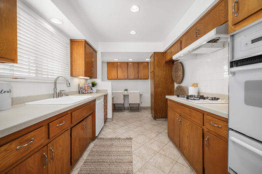 1135 Catalina Ave Seal Beach-large-111-129-DSC 1559-1500x1000-72dpi
