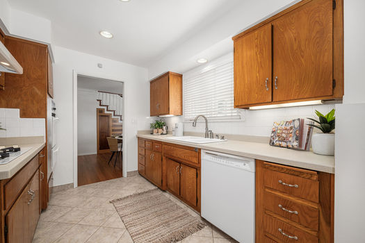 1135 Catalina Ave Seal Beach-large-116-152-DSC 1582-1500x1000-72dpi