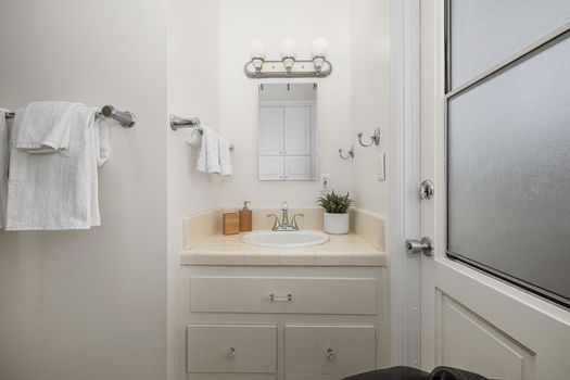 1135 Catalina Ave Seal Beach-large-131-149-DSC 1646-1500x1000-72dpi