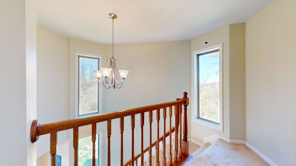 372-Cherokee-Dr-04102024_152058