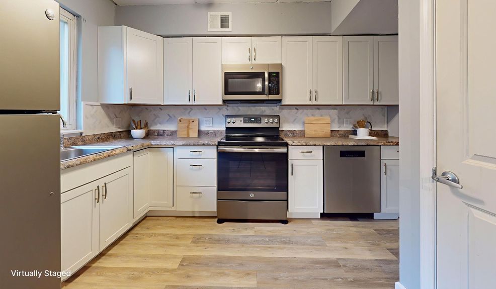 Kitchen_resized