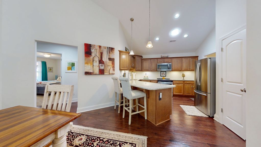 KIT1_371-Saddlebrook-Rd-08312025_190911