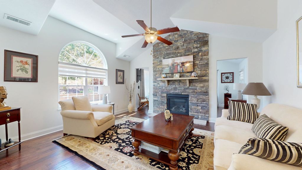 LRM1-371-Saddlebrook