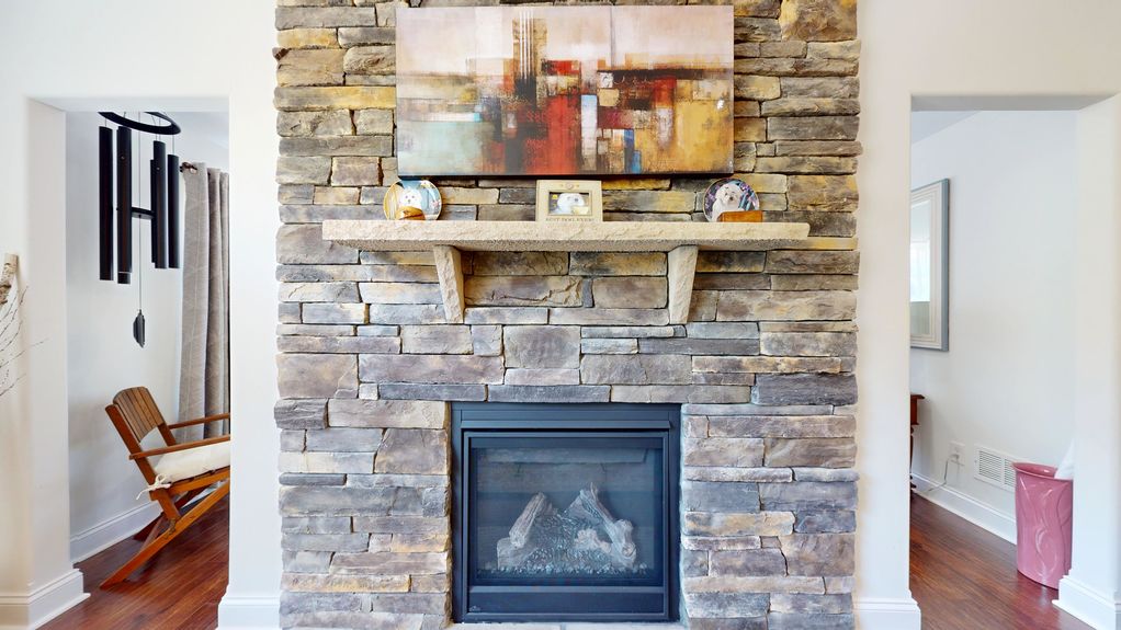 LRM5_371-Saddlebrook-Rd-08312025_185409