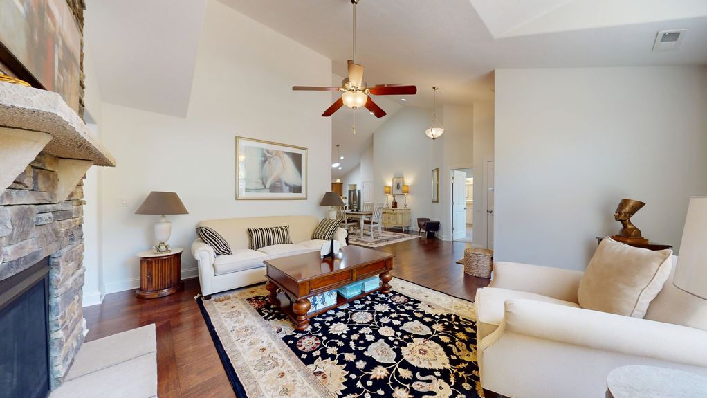 LRM6_371-Saddlebrook-Rd-08312025_185454