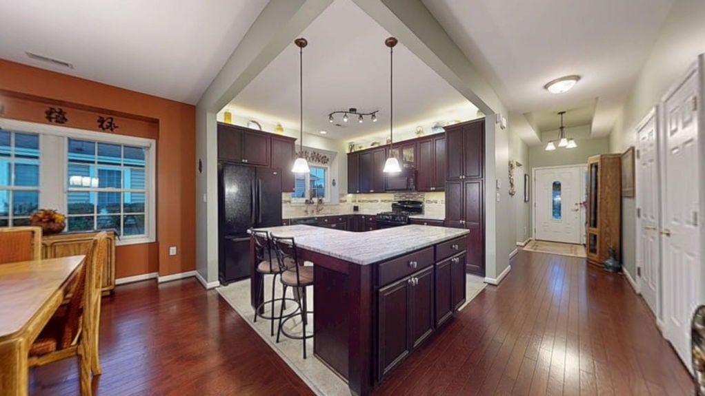 6-web-or-mls-553-Pioneer-10252025_135441