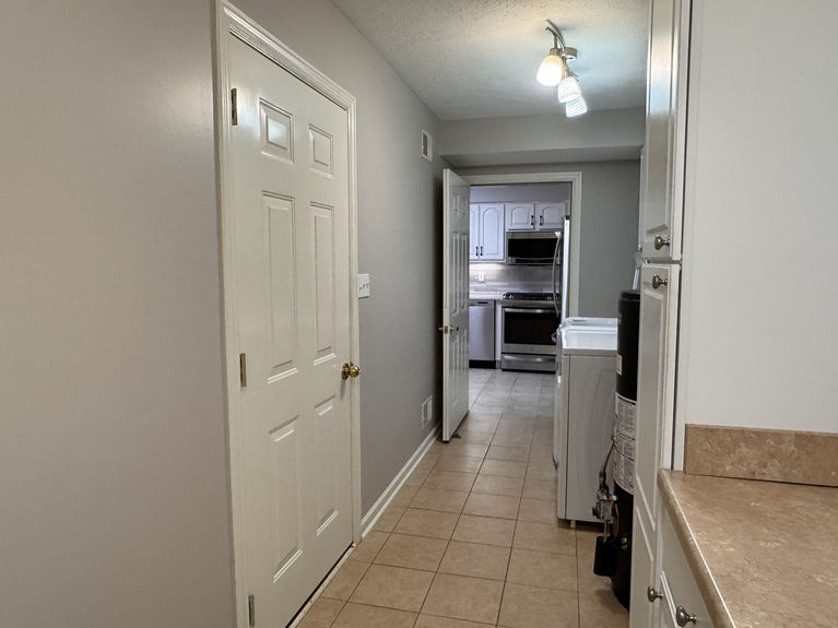 Laundry_Rm2_153_Steeplechase