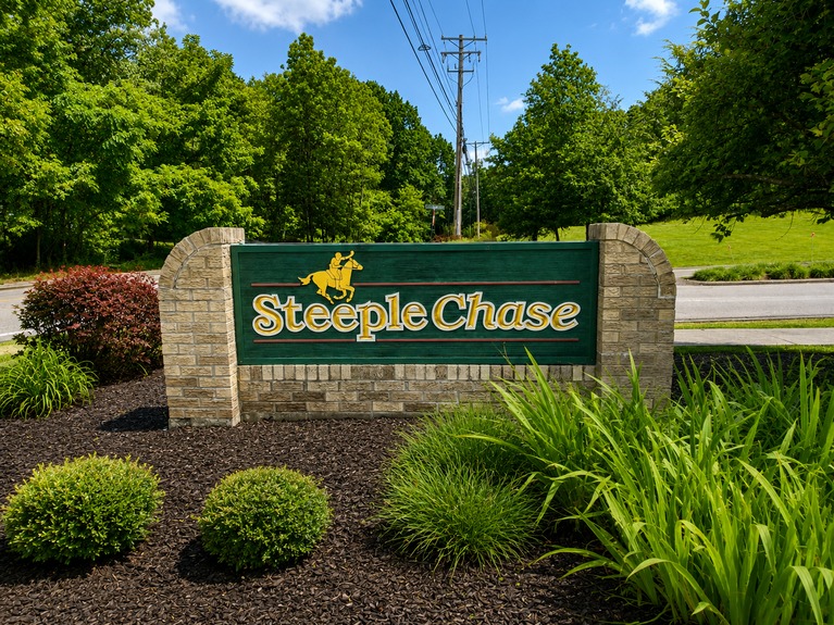 Steeplechse_Sign_Summer