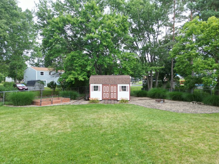 Yard2_313_Meadow