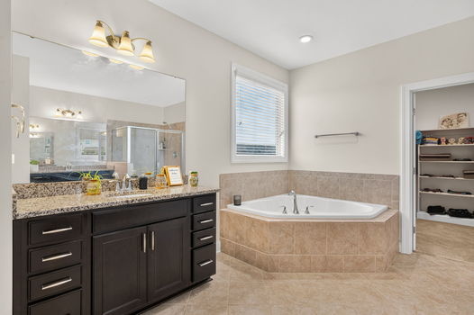 3801 Hickory Manor Dr, Apex, NC 27539_JRKnowles_Photography_Real_EstateJuly26-29
