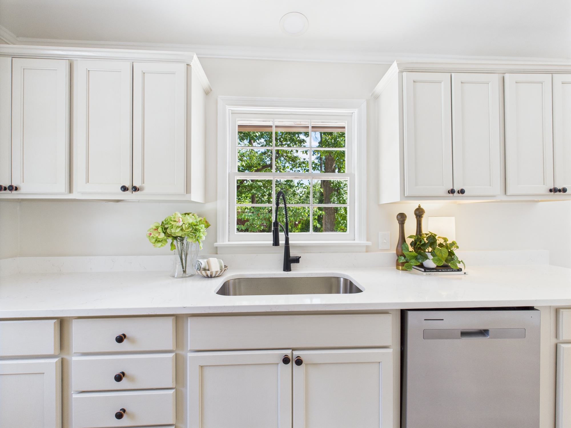 CAM03843G0-PR0083-STILL017