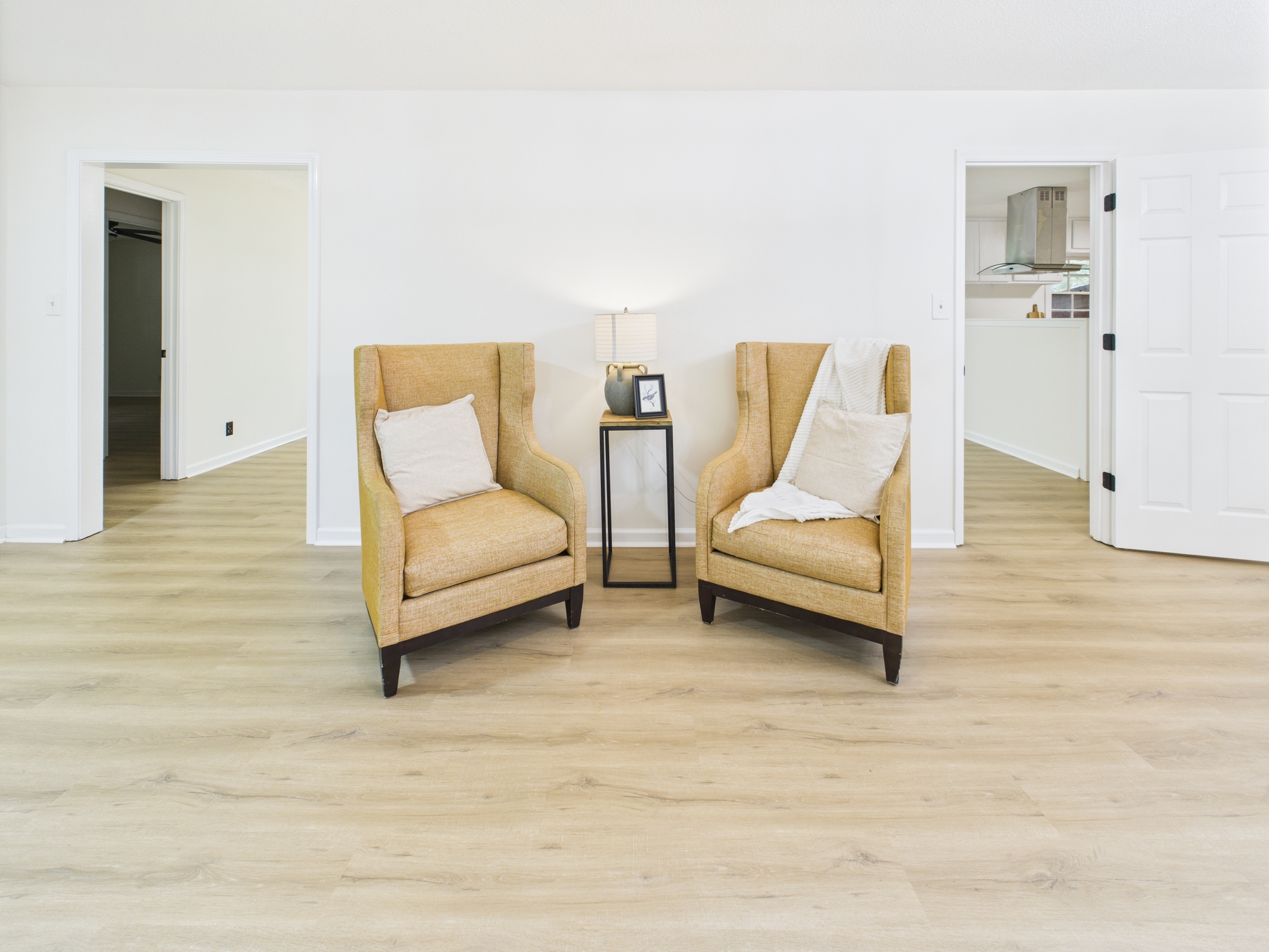 CAM03843G0-PR0094-STILL009