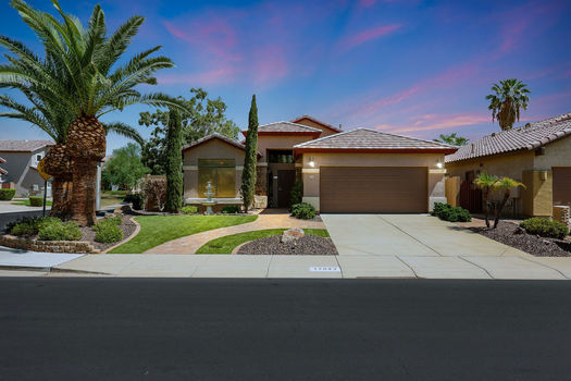 17043 N 43rd Pl_facade 1