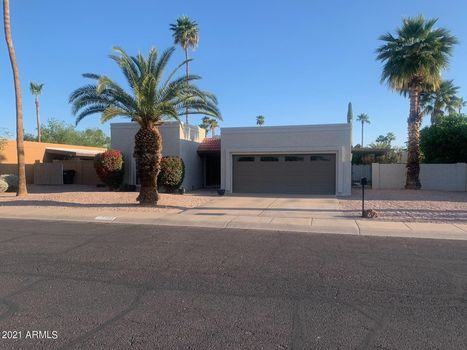 7730 E Buena Terra Way_front