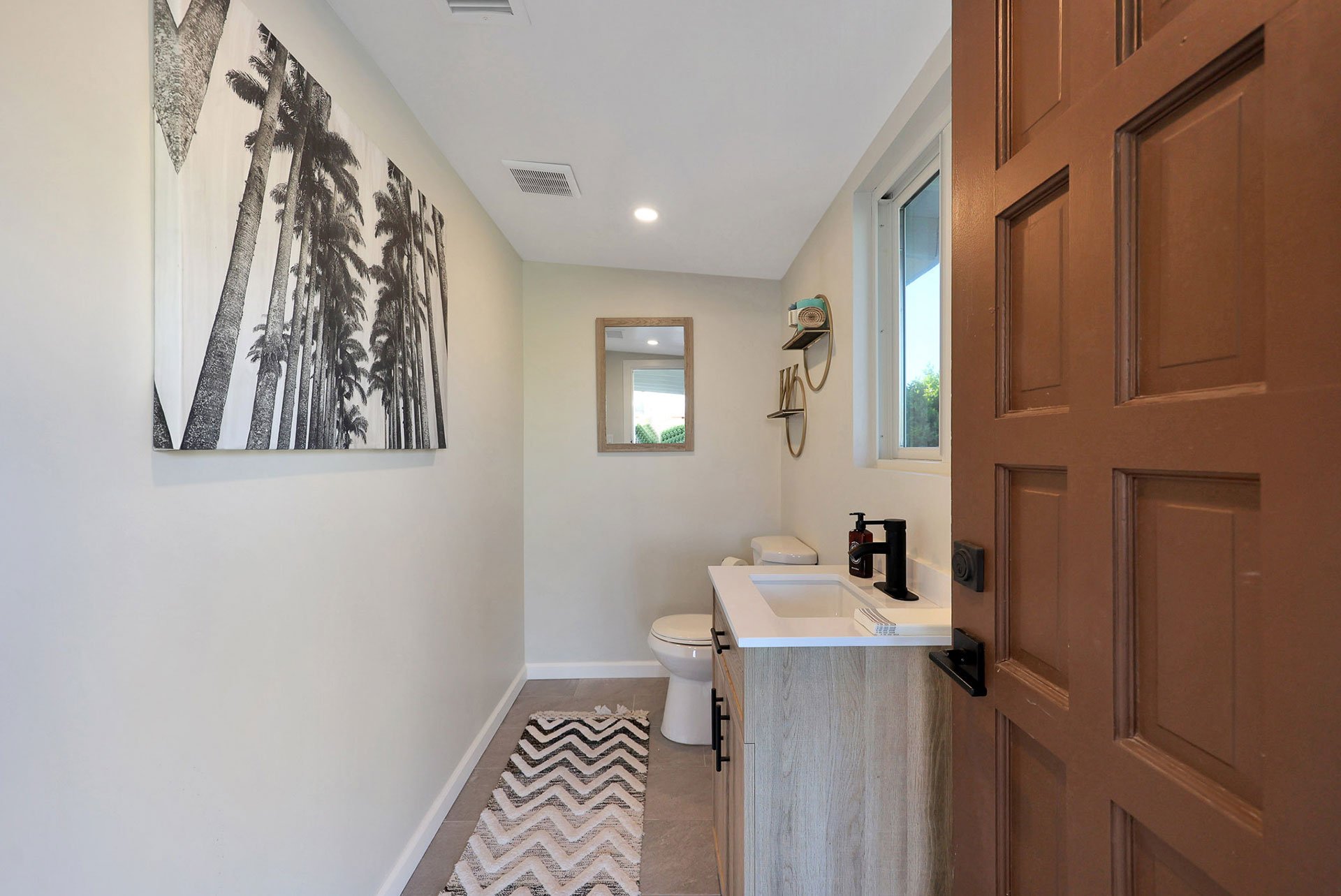 3832-E-YUCCA-ST_AFTER_BATH-C-2