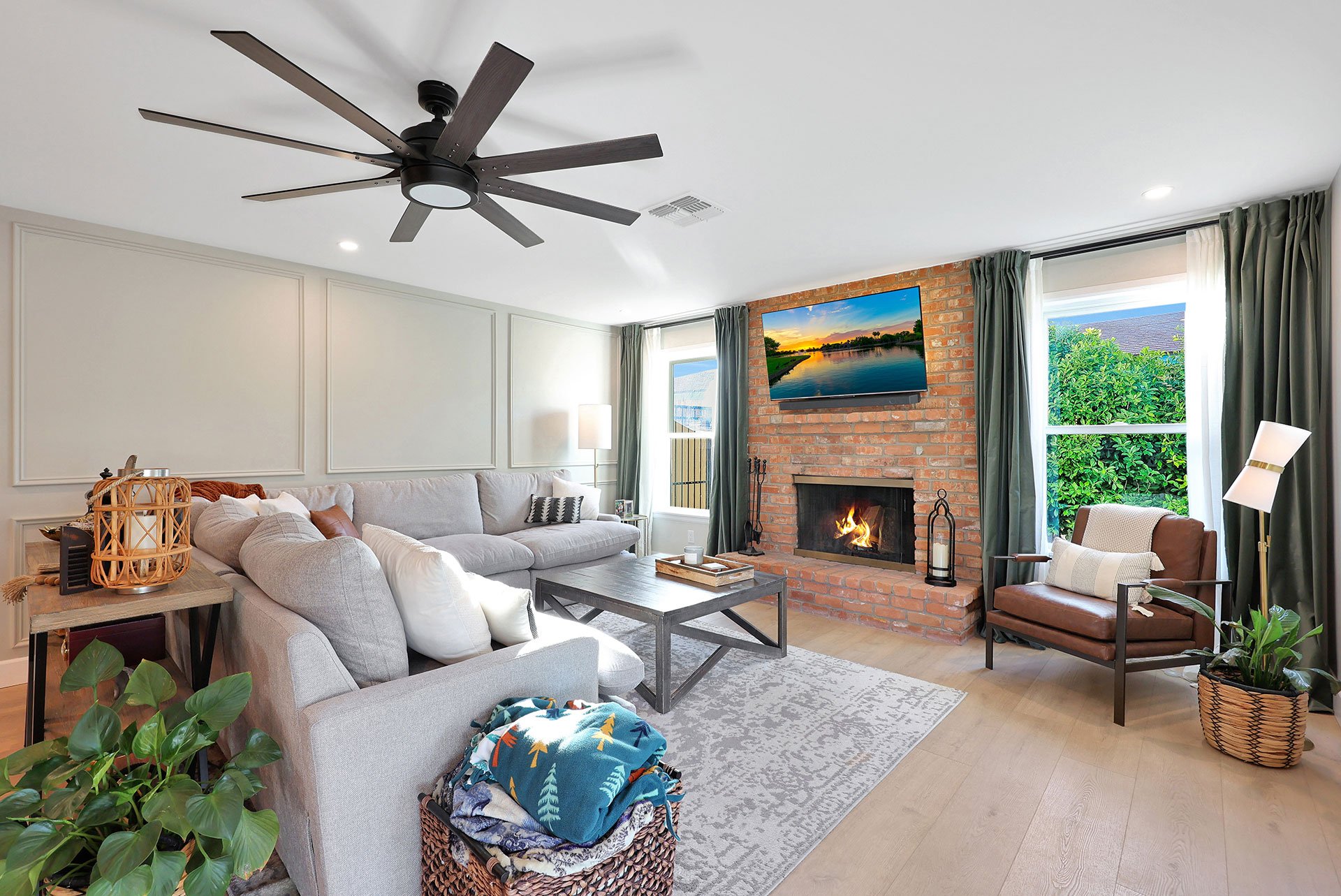 3832-E-YUCCA-ST_AFTER_LIVING-ROOM