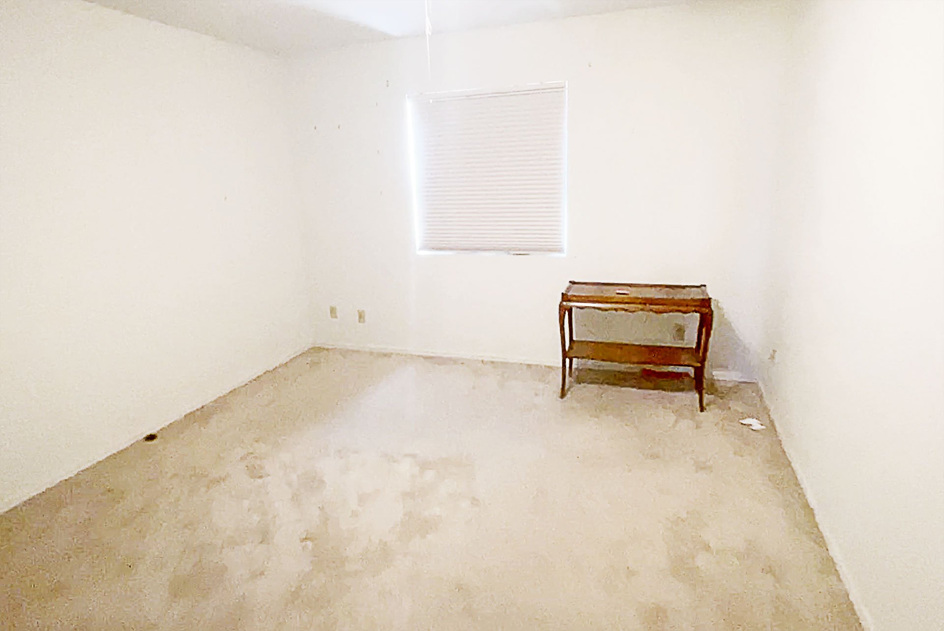 3832-E-YUCCA-ST_BEFORE_BEDROOM-A