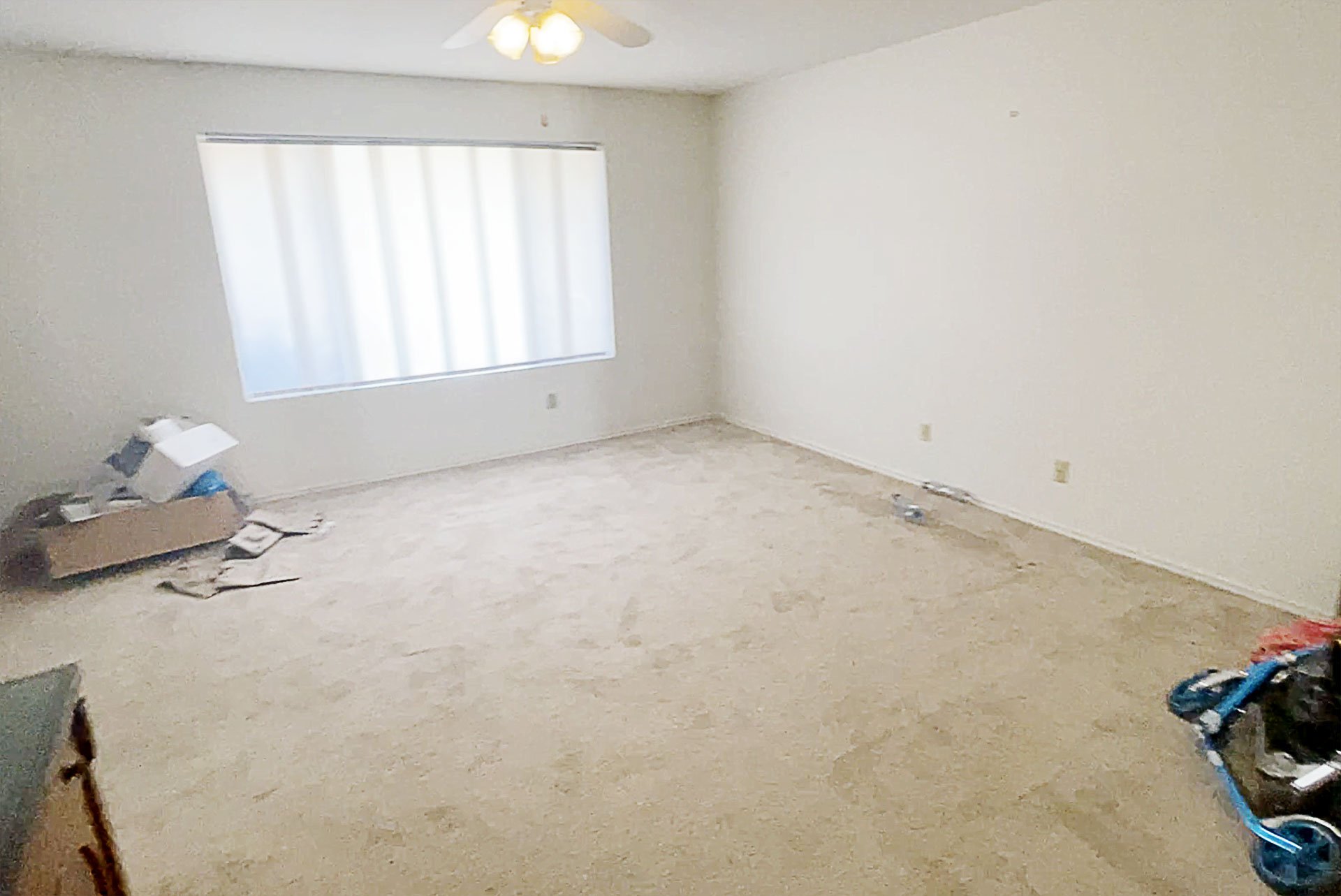 3832-E-YUCCA-ST_BEFORE_KITCHEN