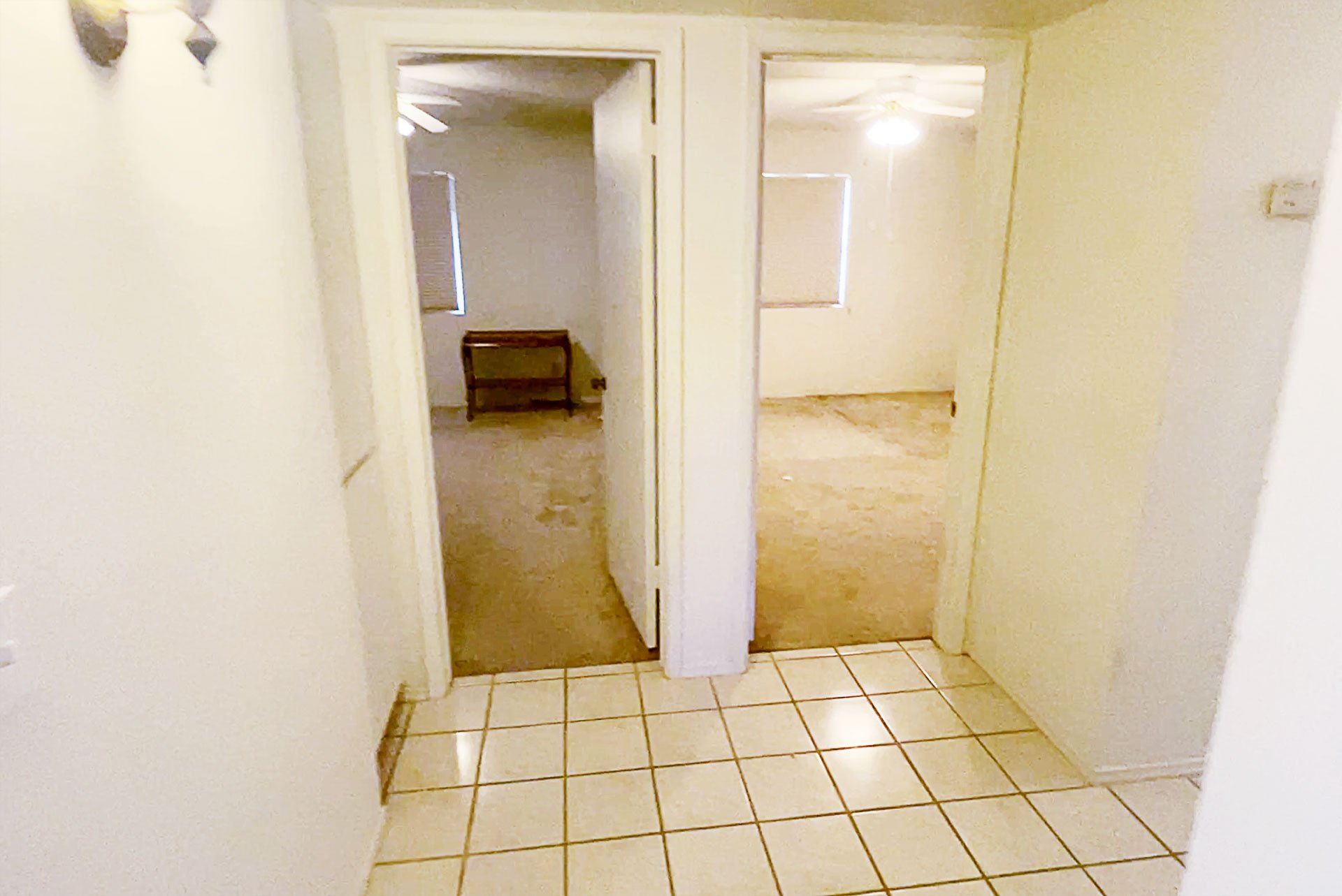 3832-E-YUCCA-ST_BEFORE_ROOMS