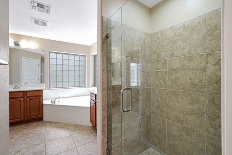 3005 W Donatello Dr_bath