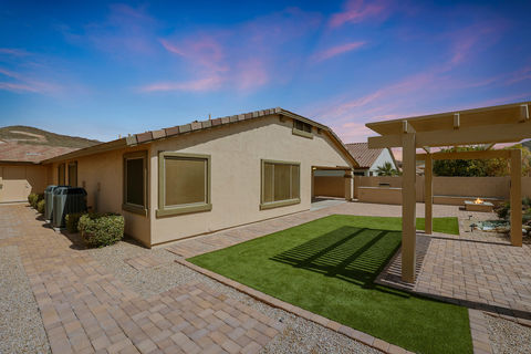 3005 W Donatello Dr_yard