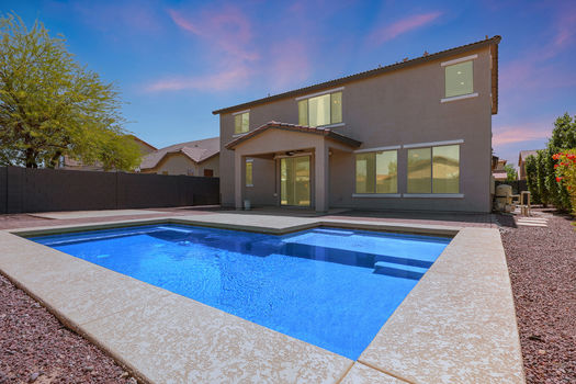5030 W DESERT LN_pool