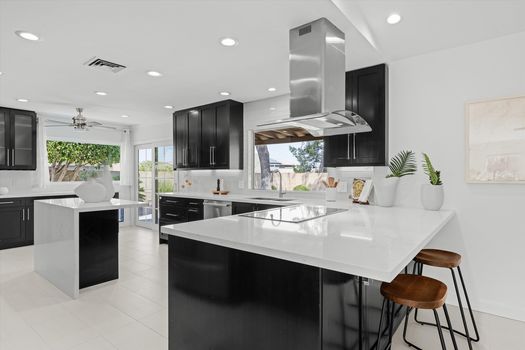 18-10835 N 23rd St (18 of 48)