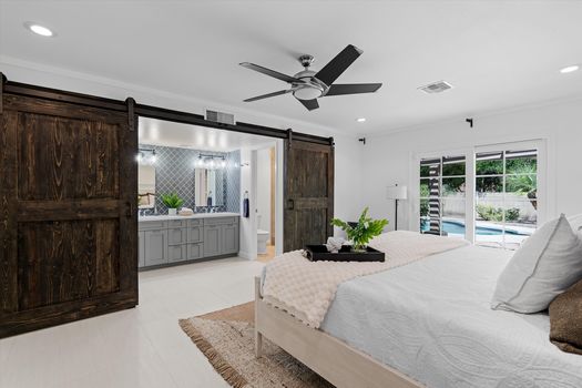 28-10835 N 23rd St (28 of 48)