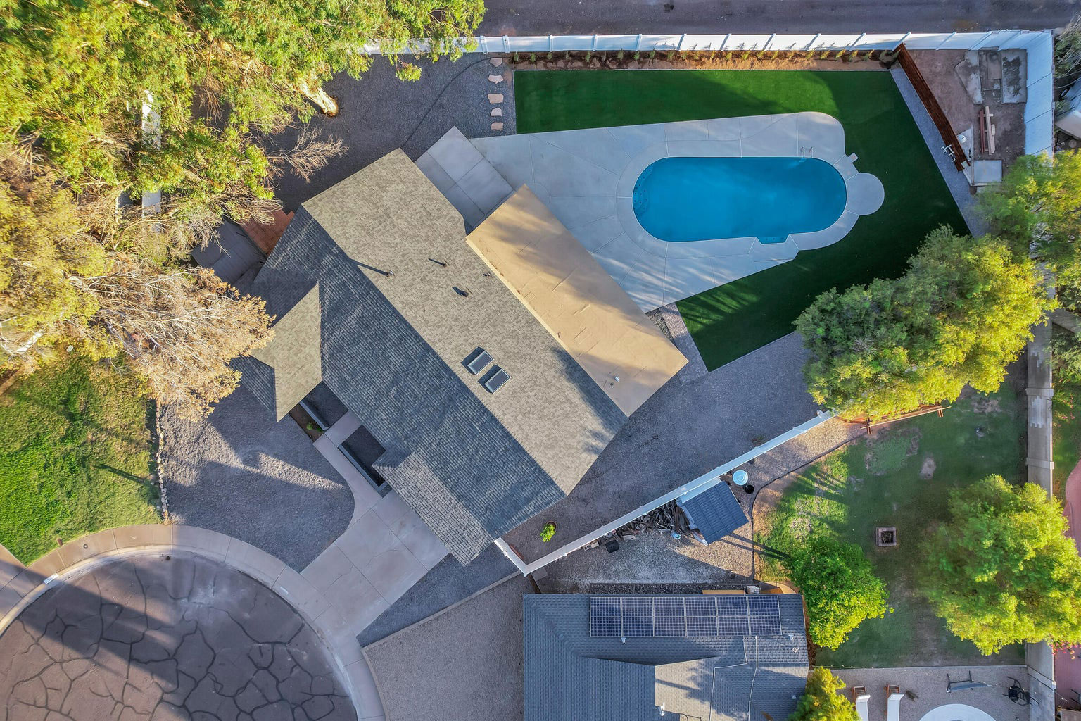 11208-N-39TH-ST_AERIAL