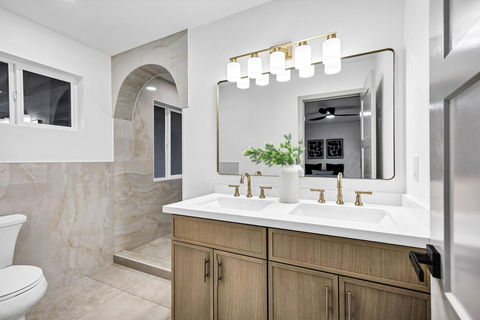 11208-N-39TH-ST_bath