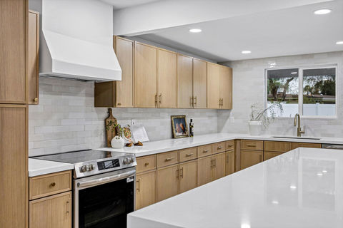 11208-N-39TH-ST_kitchen
