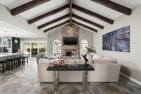 16-4434 E Beck Ln (16 of 52)