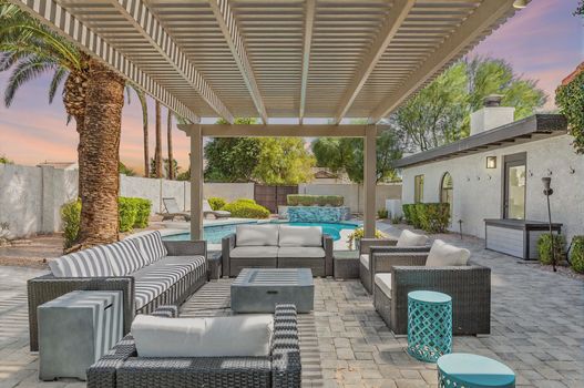 4434 E Beck Ln_outdoor